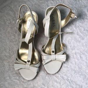 White plataform sandals